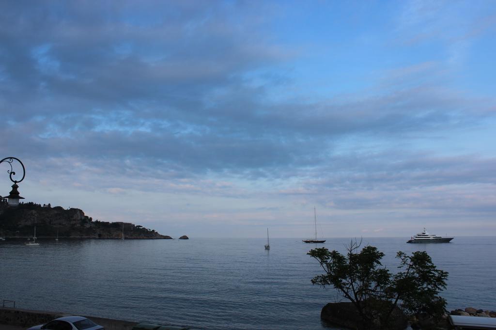 B&B Villa Raineri Giardini Naxos Εξωτερικό φωτογραφία