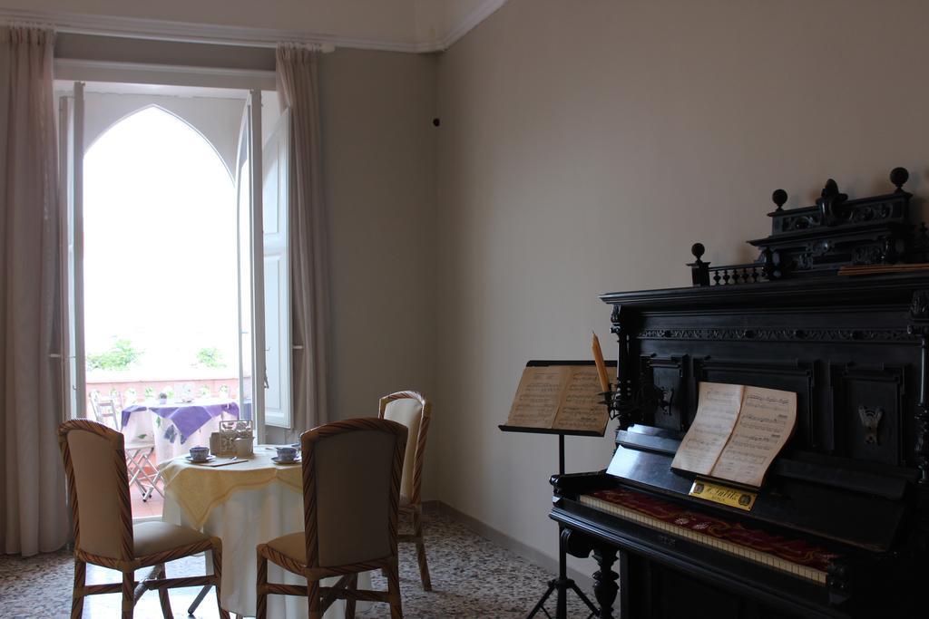 B&B Villa Raineri Giardini Naxos Εξωτερικό φωτογραφία
