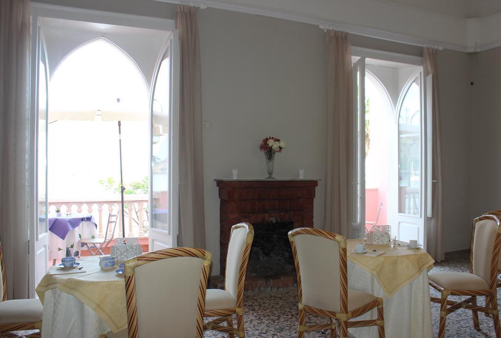 B&B Villa Raineri Giardini Naxos Εξωτερικό φωτογραφία
