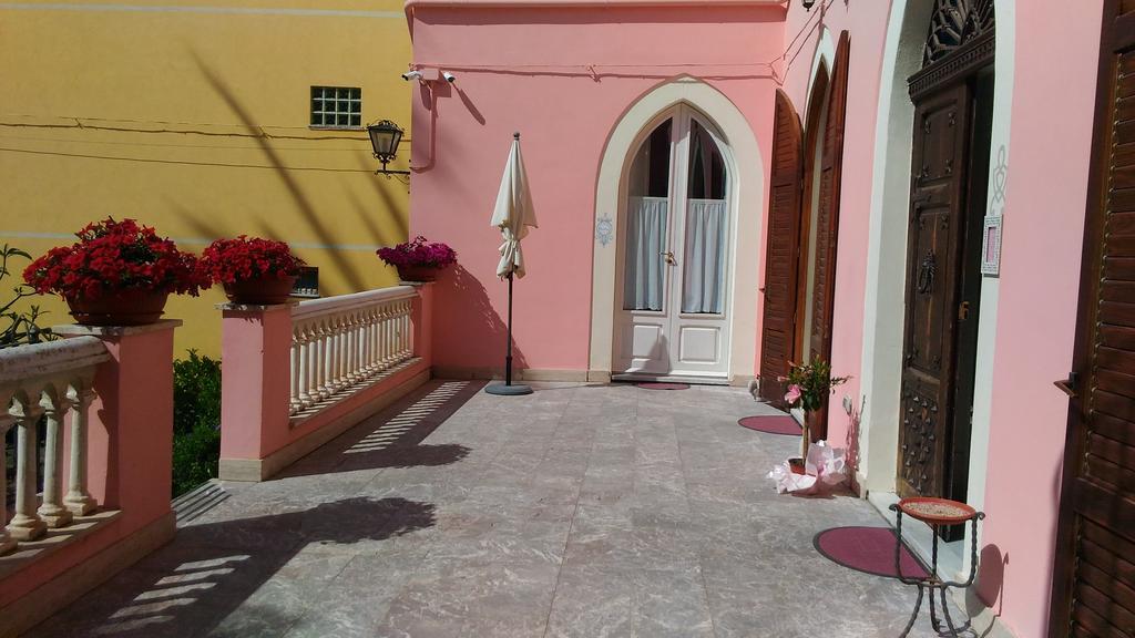 B&B Villa Raineri Giardini Naxos Εξωτερικό φωτογραφία